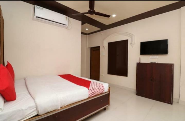 Hotel R D Palace فاراناسي المظهر الخارجي الصورة
