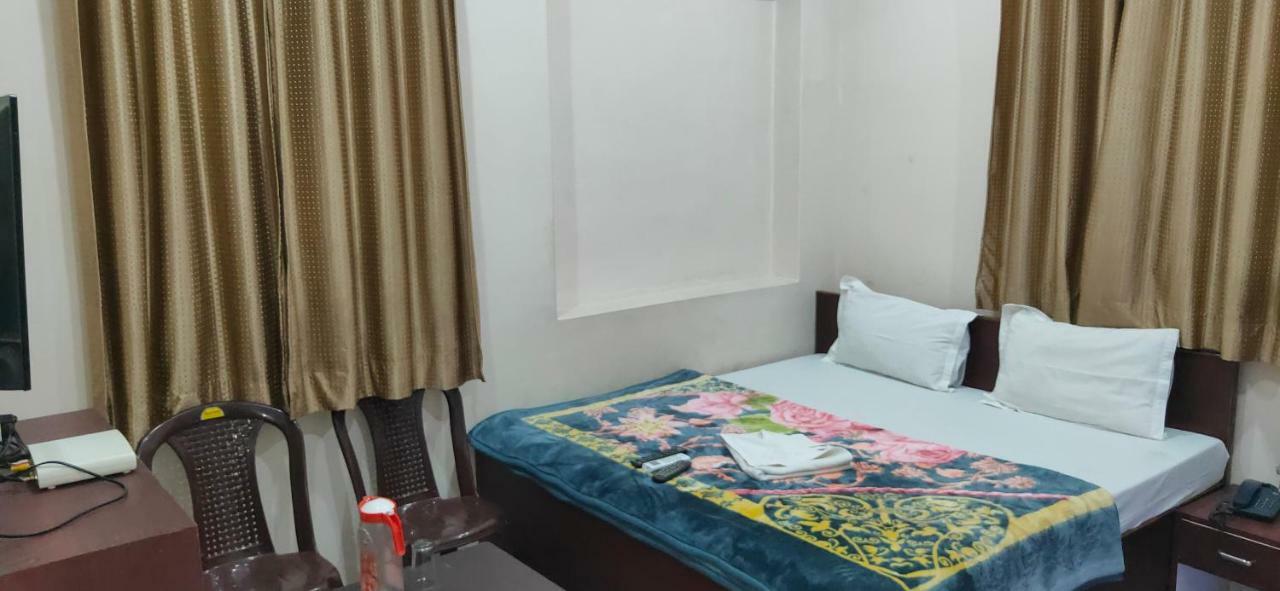 Hotel R D Palace فاراناسي المظهر الخارجي الصورة